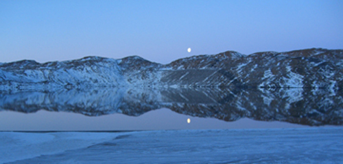 Photo: © Darron LehmannAustralian Antarctic Division 2006, Deep Lake, Broad Peninsula, Vestfold Hills